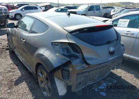 2015 Hyundai Veloster Turbo z USA, uszkodzony, nr VIN KMHTC6AE2FU230993